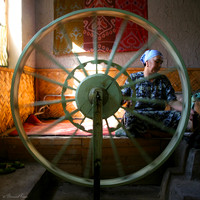 Fileuse de soie, Ouzbekistan