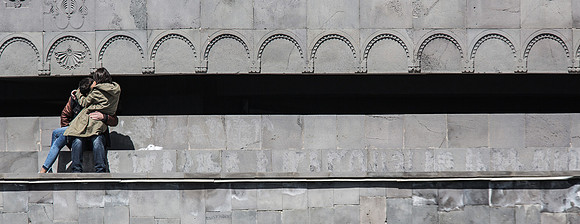 Couple enlacé